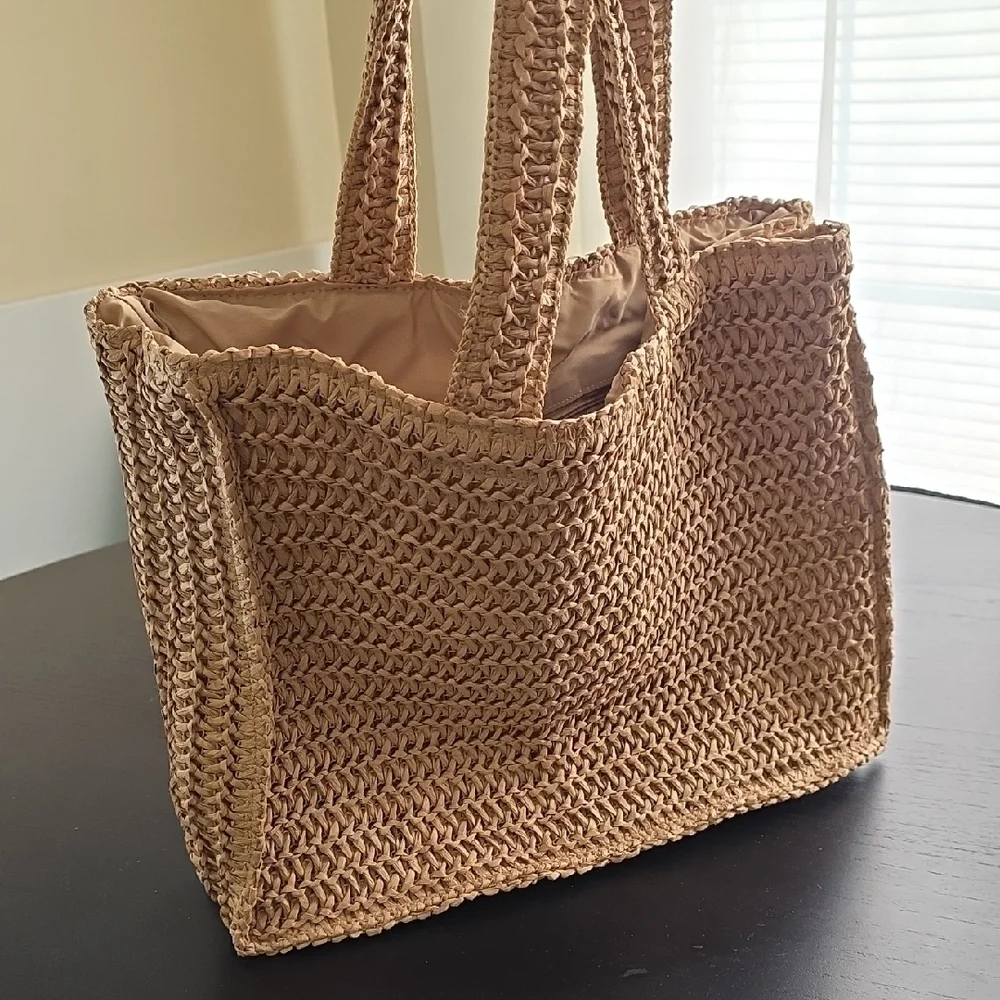 Stylish Tan Woven Tote Bag - Picture 5 of 5